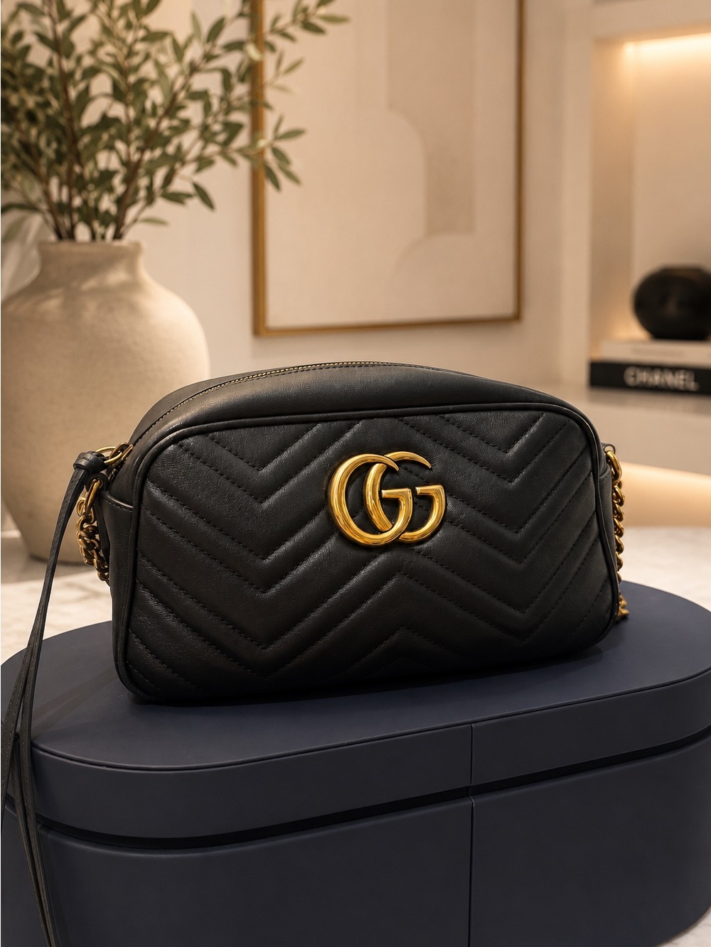 Gucci Black Quilted Leather GG Crossbody Bag with Gold Hardware